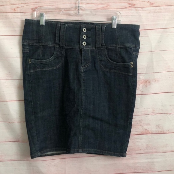 Z. Cavaricci Denim/Jean Skirt Size 16 - Picture 1 of 4